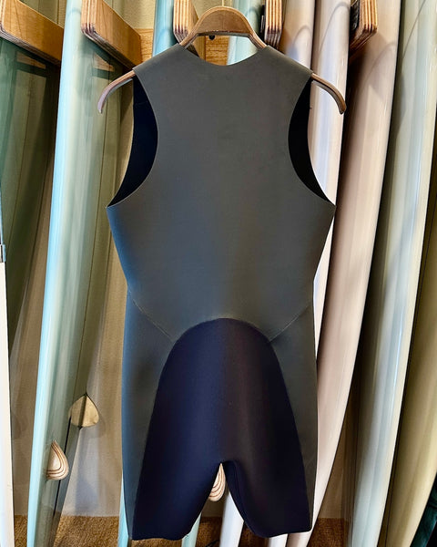 QUALITY WETSUITS 2mmメッシュラバー・カットオフショートジョン