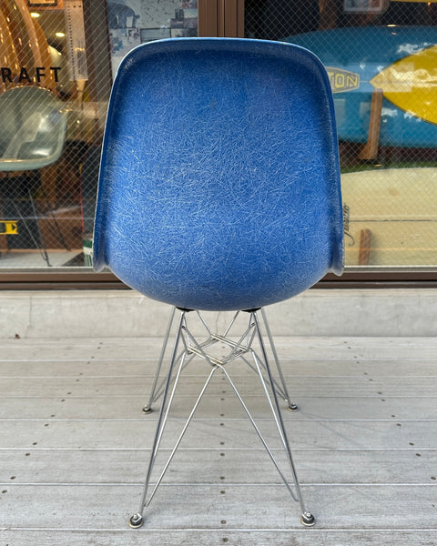 『希少』Vintage Herman Miller, "Eames Side Shell Chair" (blue) w / Eiffel Base