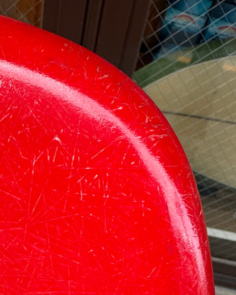 『希少』Vintage Herman Miller, "Eames Side Shell Chair" (red) w / Eiffel Base