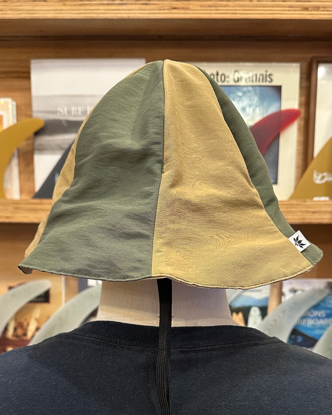 Axxe Classic Tulip Surf Hat – STUNNING FOIL