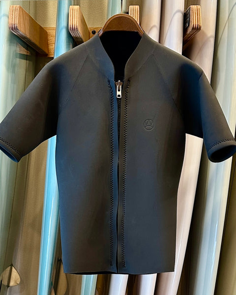 QUALITY WETSUITS 2mmメッシュラバーフロントジップ半袖タッパー
