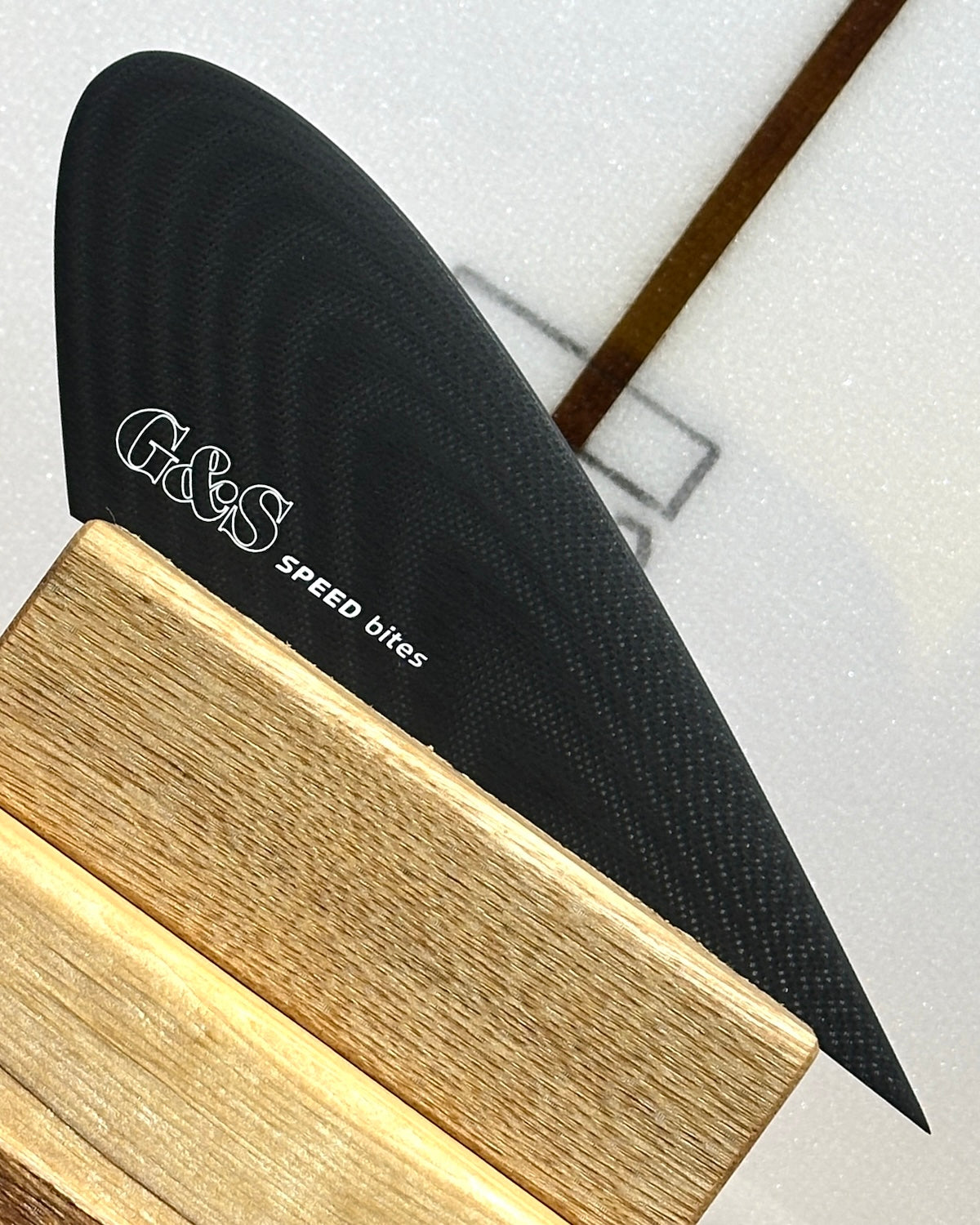 NEW FINS – STUNNING FOIL